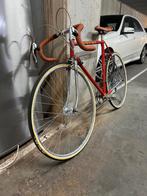 Retro koersfiets - oldschool red - volledig onderhouden, Fietsen en Brommers, Fietsen | Heren | Herenfietsen, Ophalen, Zo goed als nieuw