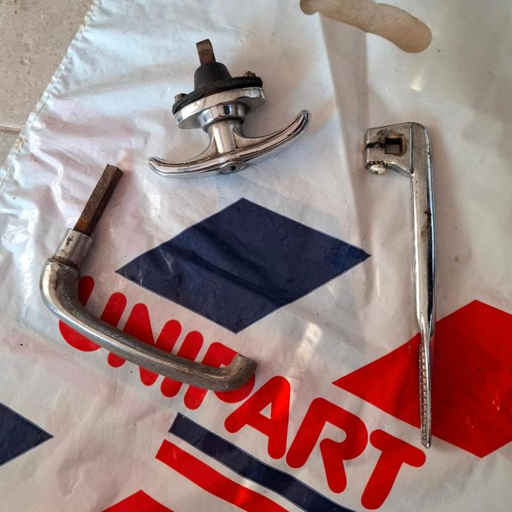 Poignées Porte ext./int.+ Coffre MINI Mk1-2 BRITISH LEYLAND, Autos : Pièces & Accessoires, Petit matériel, Mini, Utilisé, Enlèvement ou Envoi