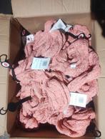 Lot van 100 nieuwe mutsen en sjaals, Kleding | Dames, Mutsen, Sjaals en Handschoenen, Handschoenen, Ophalen of Verzenden, Zo goed als nieuw