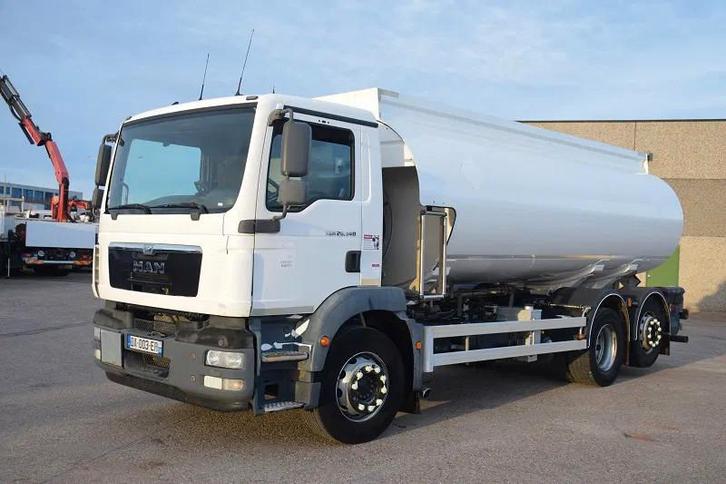 MAN TGM 26.340, Autos, Camions, Entreprise, Achat, MAN, Diesel, Euro 5, Automatique, Propulsion arrière, TVA déductible