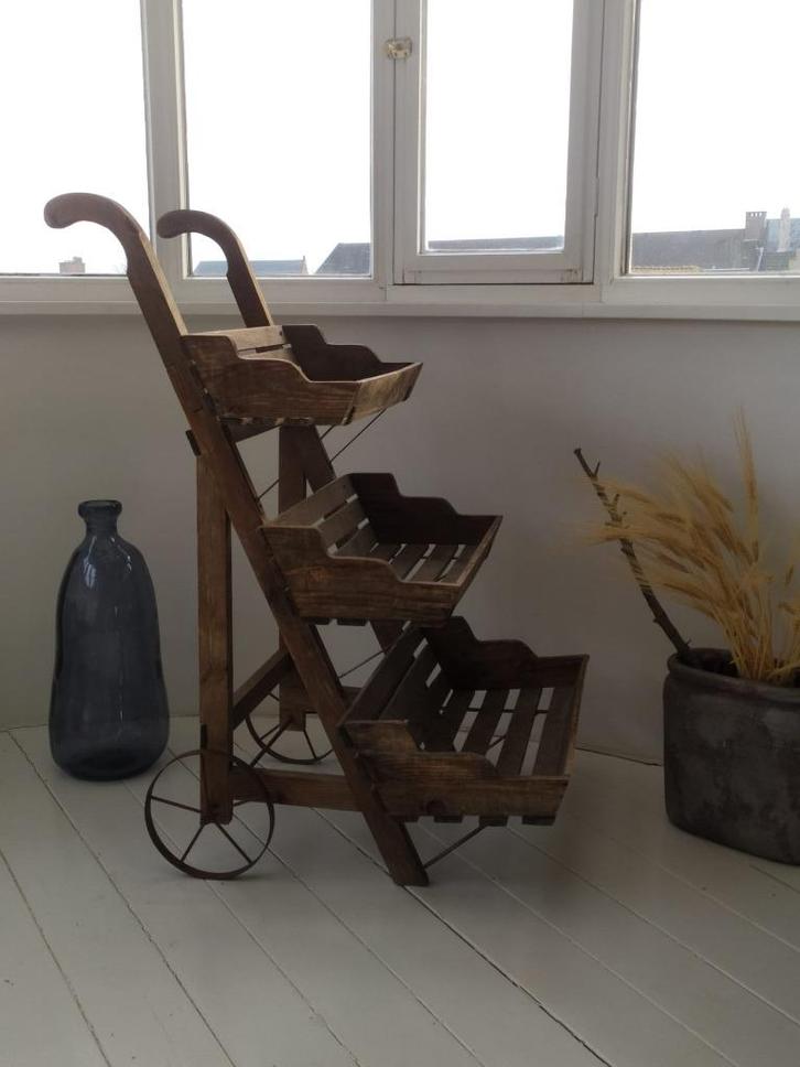 Desserte ancienne en bois - Meuble de métier - Les 4 saisons, Maison & Meubles, Tables | Dessertes, Utilisé, 75 cm ou plus, 50 à 100 cm