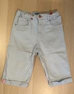 Bermuda short, Ophalen, Gedragen