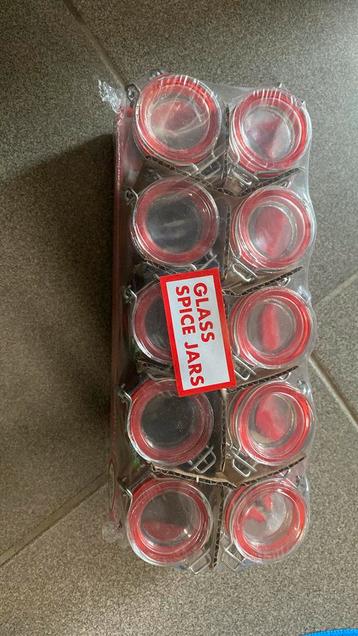 Glazen voorraadpotten 60ml beschikbaar voor biedingen