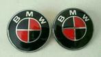 Bmw logo's motorkap/koffer >zwart rood carbon > 2 x 82 mm, Autos : Pièces & Accessoires, BMW, Enlèvement ou Envoi, Neuf