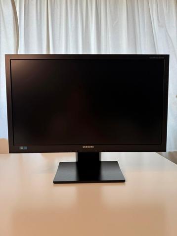 Samsung Monitor S24A450B SyncMaster beschikbaar voor biedingen