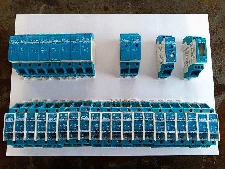 Gamme de variateurs et relais et télerupteur Eltako, Bricolage & Construction, Électricité & Câbles, Comme neuf, Autres types