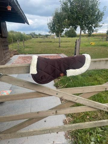 Equi-Theme zadel onderlegger maat full beschikbaar voor biedingen