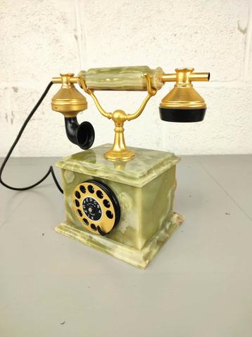 Onyx telefoon beschikbaar voor biedingen