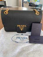 Prada, Handtassen en Accessoires, Tassen | Damestassen, Ophalen, Zo goed als nieuw