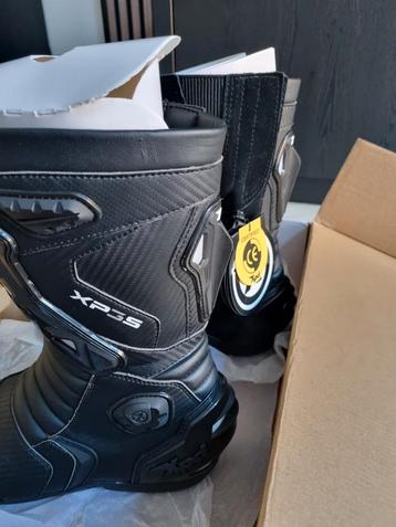 XPD Black Carbon Edition Motorlaarzen mt 44 (43) beschikbaar voor biedingen