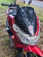 Honda pcx 125cc, rode kleur, met bagagebakje., Motoren