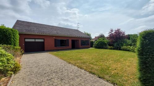 VILLA TRADITIONNELLE SUR TERRAIN DE 738 M², Immo, Huizen en Appartementen te koop, Provincie Henegouwen, 500 tot 1000 m², Vrijstaande woning