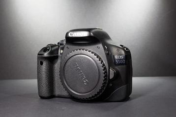 canon 550 D avec ou sans objectif 18-55 Is V2 disponible aux enchères