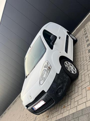 Peugeot Partner 1.6Hdi *Goede staat+Gekeurd) beschikbaar voor biedingen
