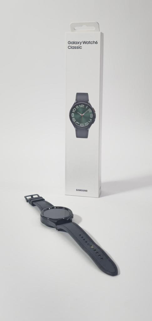 Samsung Galaxy Watch6 Classic - Smartwatch 4G - 47mm - Black, Handtassen en Accessoires, Sporthorloges, Zo goed als nieuw, Android
