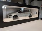 Mercedes B-klasse 1/18 Z-model, Ophalen of Verzenden, Zo goed als nieuw, Auto, Overige merken