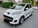 Peugeot 107 benzine met airco!, Auto's, Euro 5, Stof, Zwart, Wit