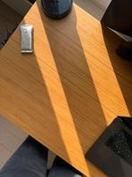 Ikea bureau (Anfallare & tillslag) (MOET WEG), Huis en Inrichting, Ophalen, Zo goed als nieuw, Bureau