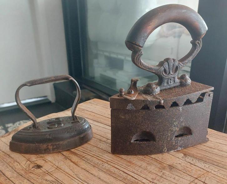 antieke weegschaal, typemachine, poffertjespan, strijkijzer, Antiek en Kunst, Antiek | Brons en Koper, Ophalen of Verzenden