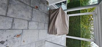 Tuinmeubel beschikbaar voor biedingen