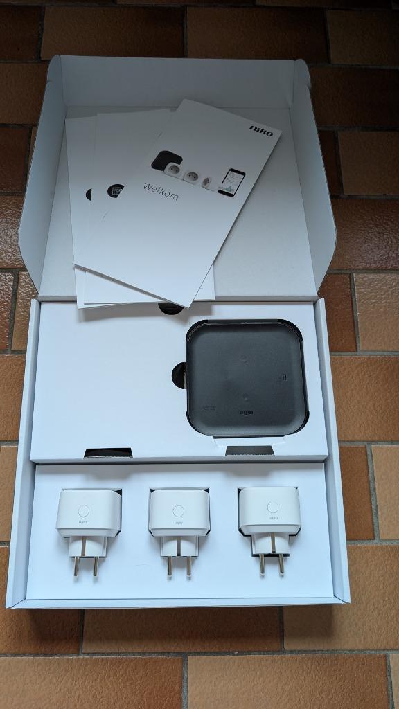 Niko Home Control - Starterkit Energie (als nieuw!), Doe-het-zelf en Bouw, Elektriciteit en Kabels, Zo goed als nieuw, Stekker