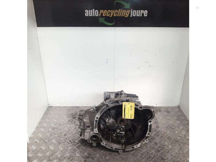 Versnellingsbak van een Ford Fiesta, Auto-onderdelen, Transmissie en Toebehoren, Ford, Gebruikt, 3 maanden garantie