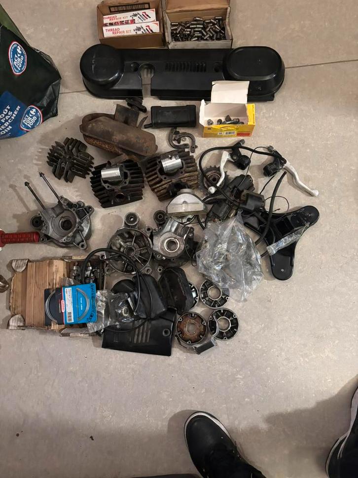 pièces détachées Honda Camino Lot, Vélos & Vélomoteurs, Pièces de cyclomoteur | Oldtimers & Ancêtres, Utilisé, Cylindre, Enlèvement ou Envoi