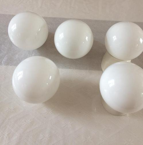 Set van 5 witte ondoorzichtige glazen bollen om op te schroe, Antiek en Kunst, Antiek | Verlichting, Ophalen