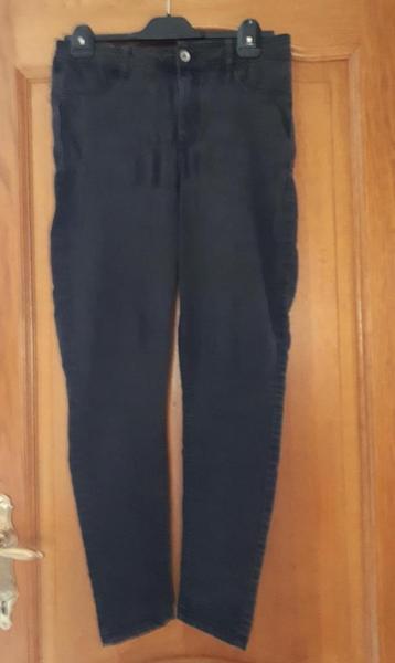 Calzedonia - zwart - jeans - maat L - € 1.00