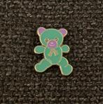 PIN - BEERTJE - TEDDY BEAR - TEDDYBEER - OURS EN PELUCHE, Autres sujets/thèmes, Utilisé, Envoi, Insigne ou Pin's