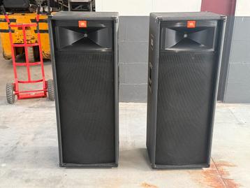 2x jbl tr225 beschikbaar voor biedingen