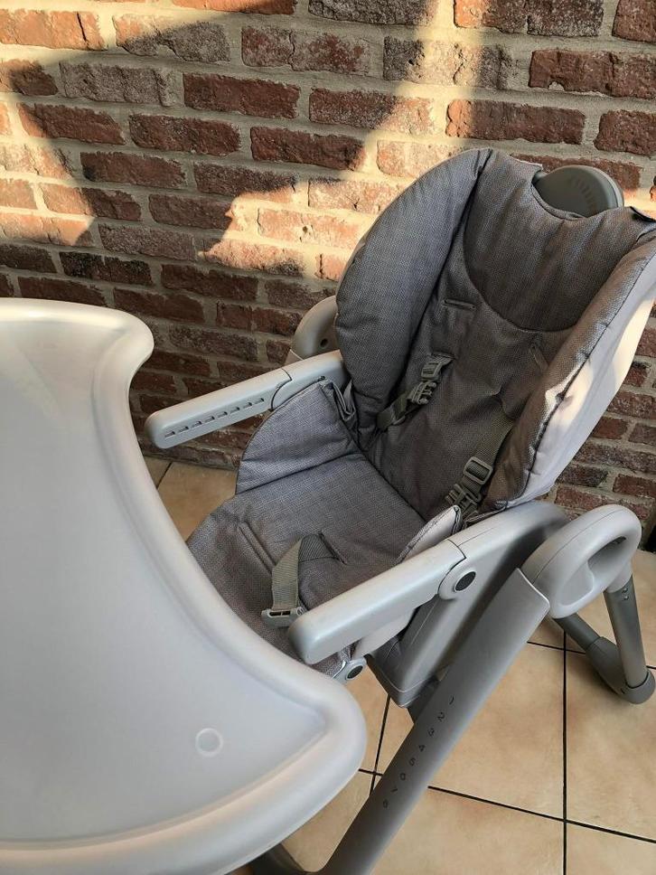 Ergonomische eetstoel Chicco, Kinderen en Baby's, Kinderstoelen, Meegroeistoel, Afneembaar eetblad, Gordel(s), Ophalen