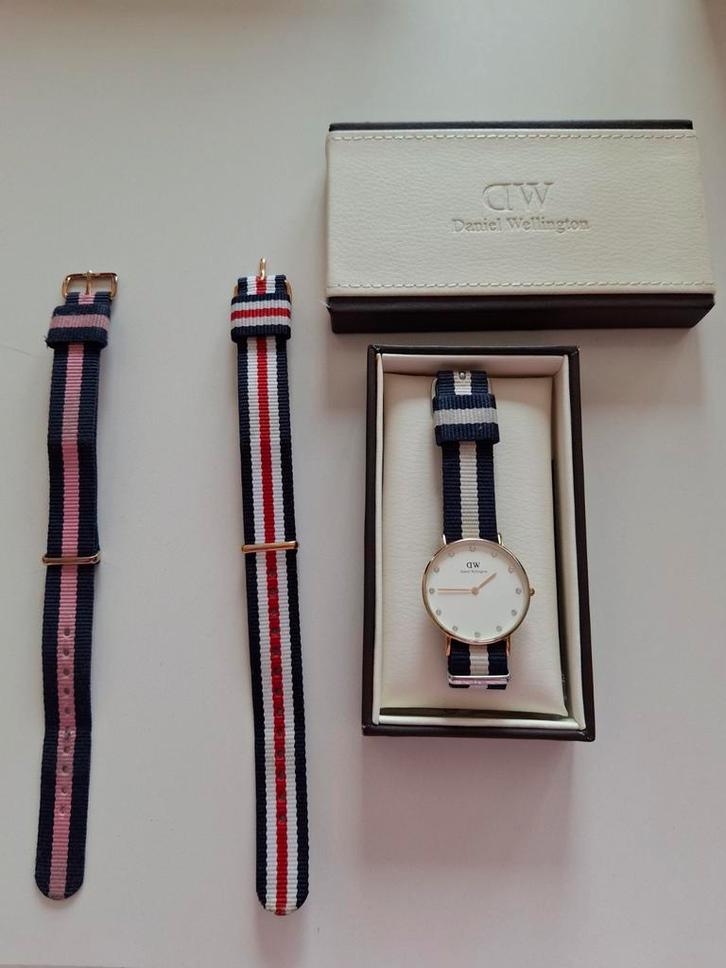 Dames uurwerk -Daniel Wellington, Handtassen en Accessoires, Horloges | Dames, Gebruikt, Polshorloge, Overige merken, Overige materialen