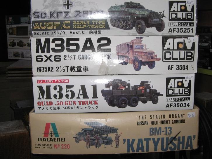 lot bouwdozen van legervrachtwagens op 1/35, Hobby en Vrije tijd, Modelbouw | Auto's en Voertuigen, Nieuw, Truck, Overige merken