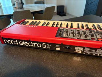 Nord electro 5D 73 in perfecte staat, Enlèvement, Comme neuf