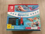 Nintendo switch Sport + twee games en hoezen, Ophalen, Met games, Met 2 controllers, Zo goed als nieuw