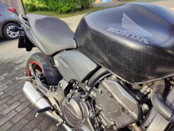 Honda CB600F Hornet 2011, Motoren, Motoren | Honda, 4 cilinders, Particulier, Meer dan 35 kW, 599 cc