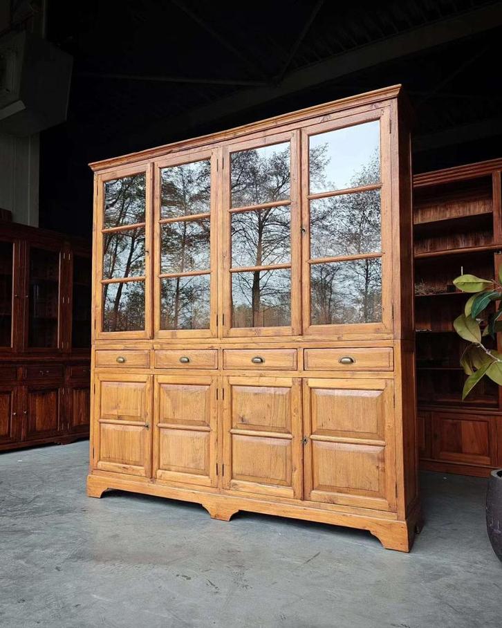 Antieke schoolkast | Biologiekast teakhout  Teak #2407, Antiek en Kunst, Antiek | Meubels | Kasten, Ophalen of Verzenden