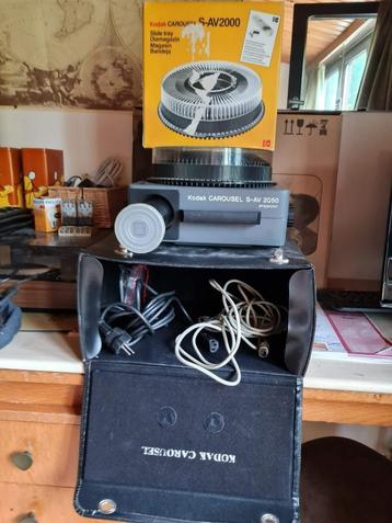 Diaprojector Kodak type S-AV2050, Enlèvement, Comme neuf