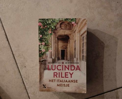 Het Italiaanse meisje Lucinda Riley, Boeken, Literatuur, Zo goed als nieuw, Nederland, Ophalen