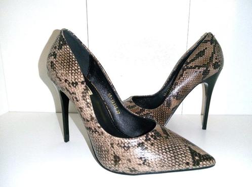 Pumps/hoge hakken - zwarte en bruine pythonpatronen - 37, Kleding | Dames, Schoenen, Nieuw, Pumps, Bruin, Verzenden