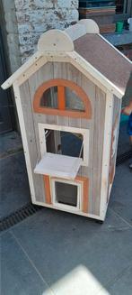 Maison neuf pour chat ou peut être utilisée comme poulailler, Animaux & Accessoires, Accessoires pour chats, Enlèvement, Comme neuf