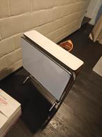 Prachtig bijzet tafeltje formica, Ophalen, Zo goed als nieuw