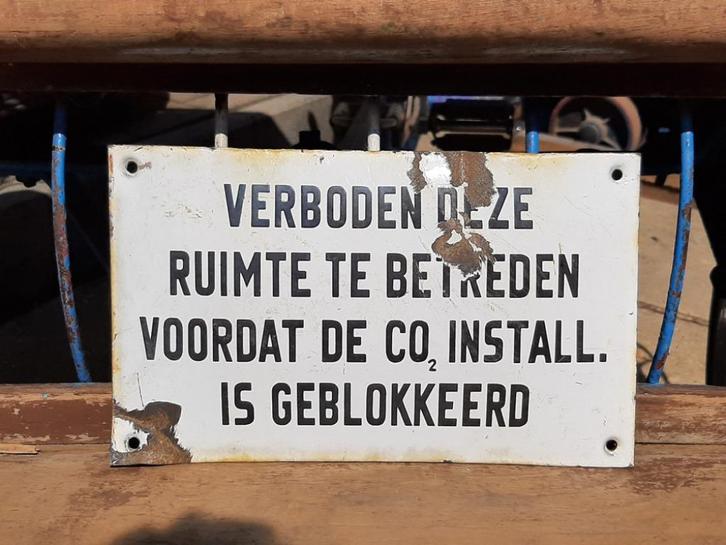 Tof emaille zwart wit tekstbord, waarschuwingsbordje., Verzamelen, Merken en Reclamevoorwerpen, Gebruikt, Reclamebord, Ophalen of Verzenden