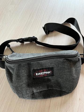 Eastpak Heuptas – Zo goed als nieuw beschikbaar voor biedingen
