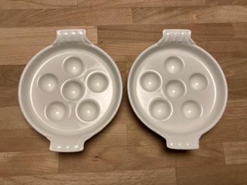 Assiettes a escargot en fonte émaillée Le Creuset X2