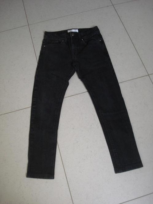 Bershka jeansbroek, jongens/heren. mt 36 of 29, Vêtements | Hommes, Jeans, Porté, Noir, Enlèvement ou Envoi