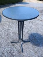 Tables hautes avec nappes, Enlèvement, Comme neuf