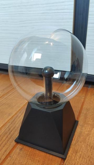 Plasma lamp beschikbaar voor biedingen
