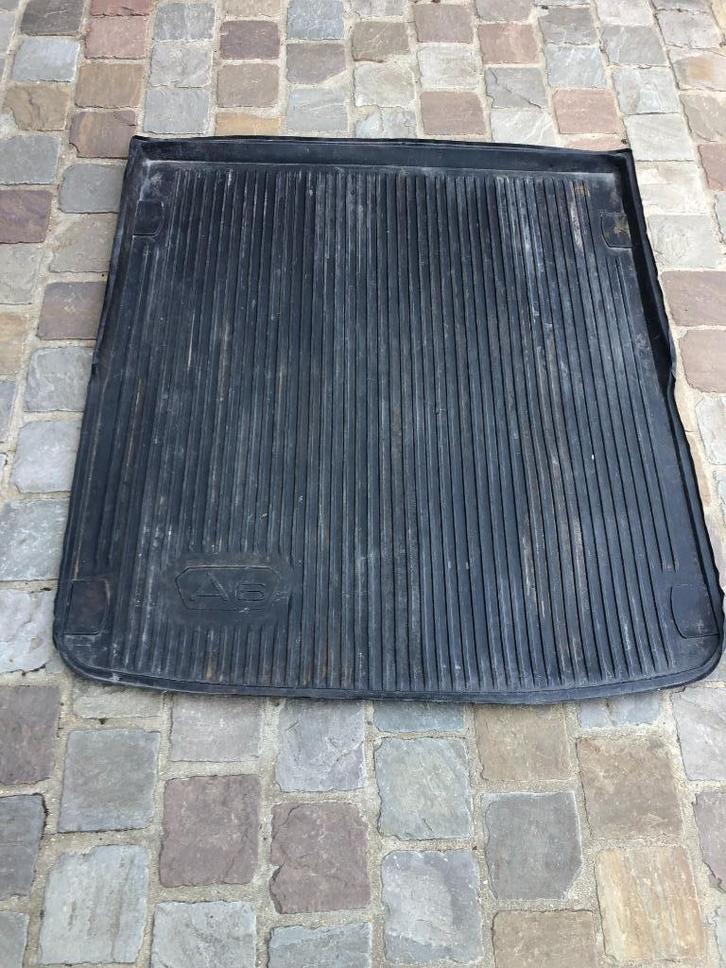 Tapis de coffre Audi A6, Autos : Divers, Tapis de coffre, Enlèvement